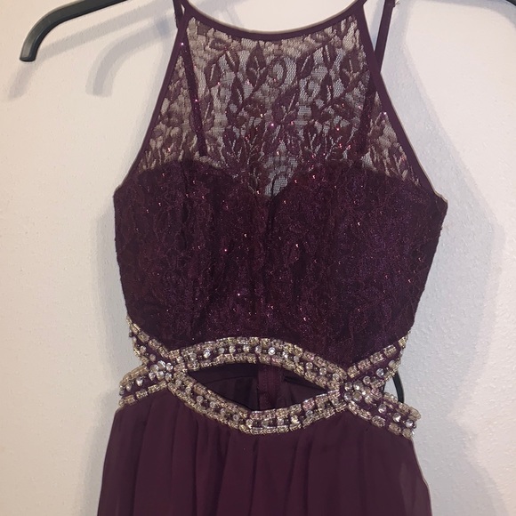 Party/Homecoming dress size 3 fits smaller though - Picture 4 of 5